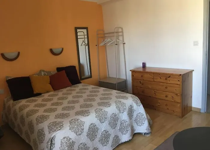 Location De Chambres, Sejour Pres Des Grands Buffets Narbonne