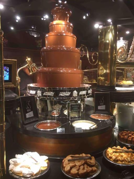 Homestay Grands Buffets *